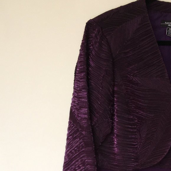 Will you be attending a fall wedding this year ? - Picture 6 of 11